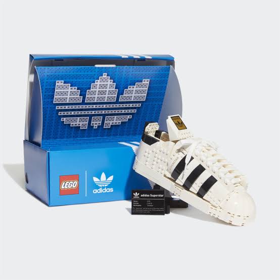 Lego adidas Originals Superstar 10282 - Main Image